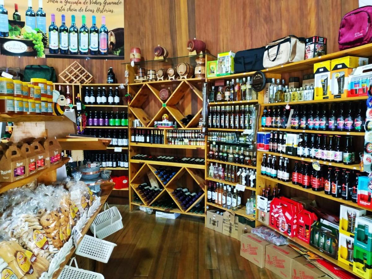 Chale Tematico Em Pipa De Vinho - Parada Da Pipa Chales Canela Kültér fotó