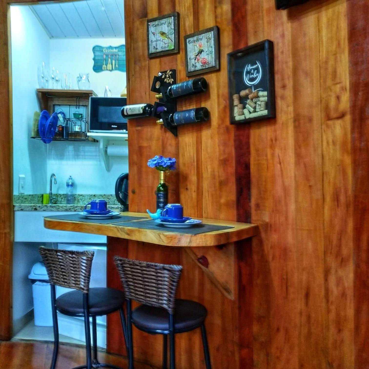 Chale Tematico Em Pipa De Vinho - Parada Da Pipa Chales Canela Szoba fotó